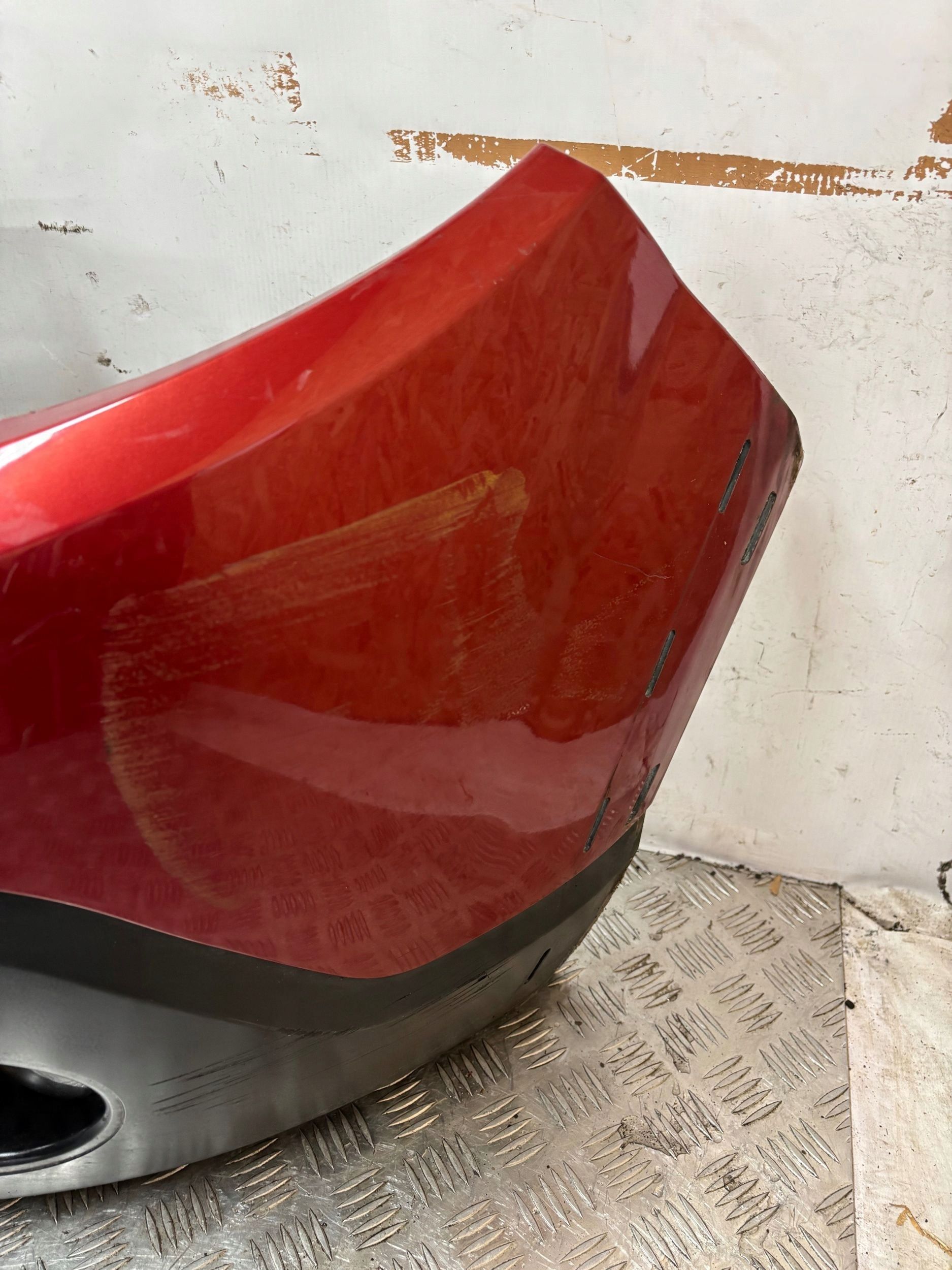 Zderzak przód Przedni Dacia Sandero i Stepway 08-
