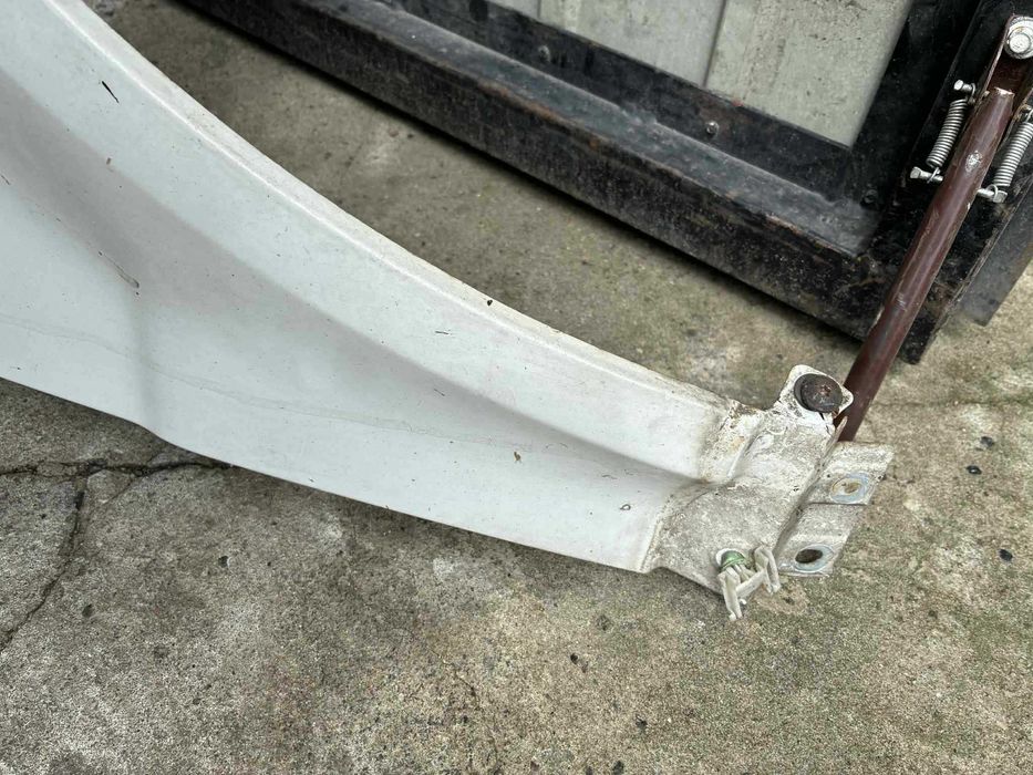 błotnik prawy przód przedni vw volkswagen passat b5 fl lift LB9A