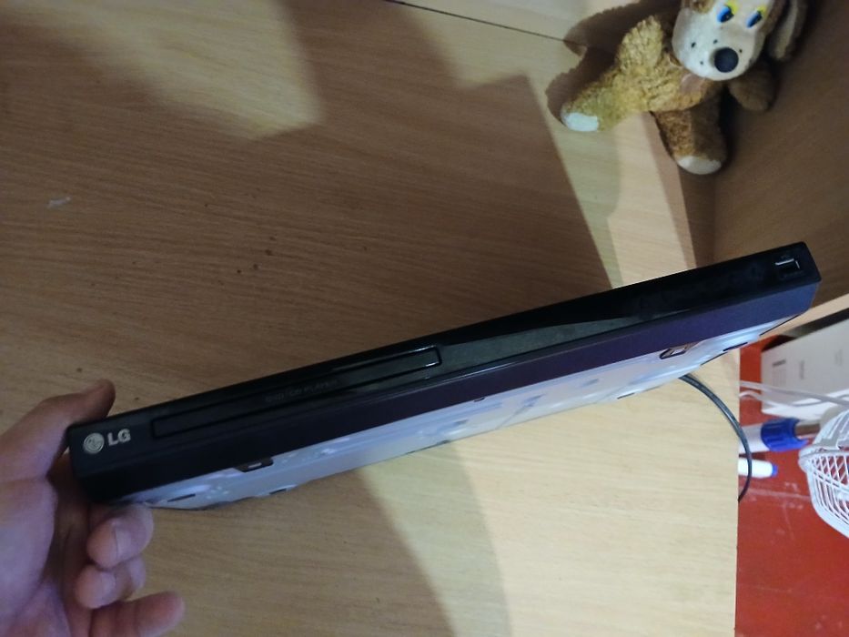 DVD плеєр LG б/у