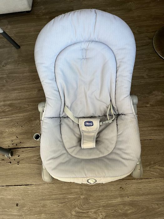 Espreguiçadeira vibratória  bebé Chicco ,
