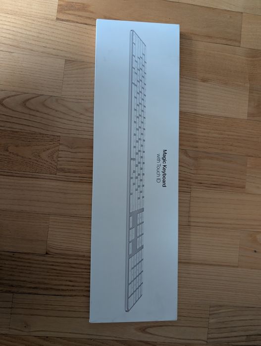 Magic keyboard with touch id
