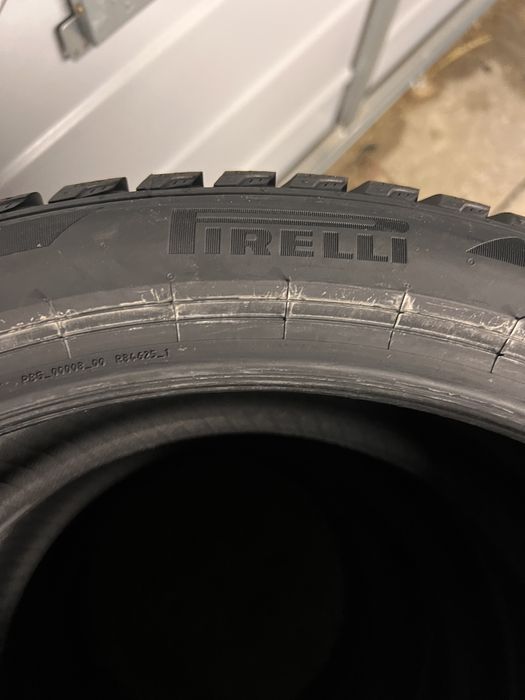 Pirelli Powergy Winter 225/40/18 zimowe opony