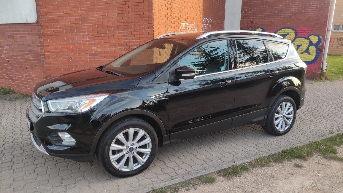 Ford Escape Titanium z napędem 4x4 Full ver. wyposażenia