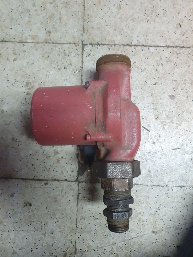 Pompa wody Grundfos UPE 32/80 180