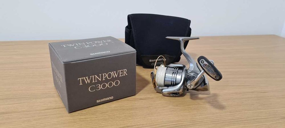 `Kołowrotek Shimano TwinPower C3000 JDM