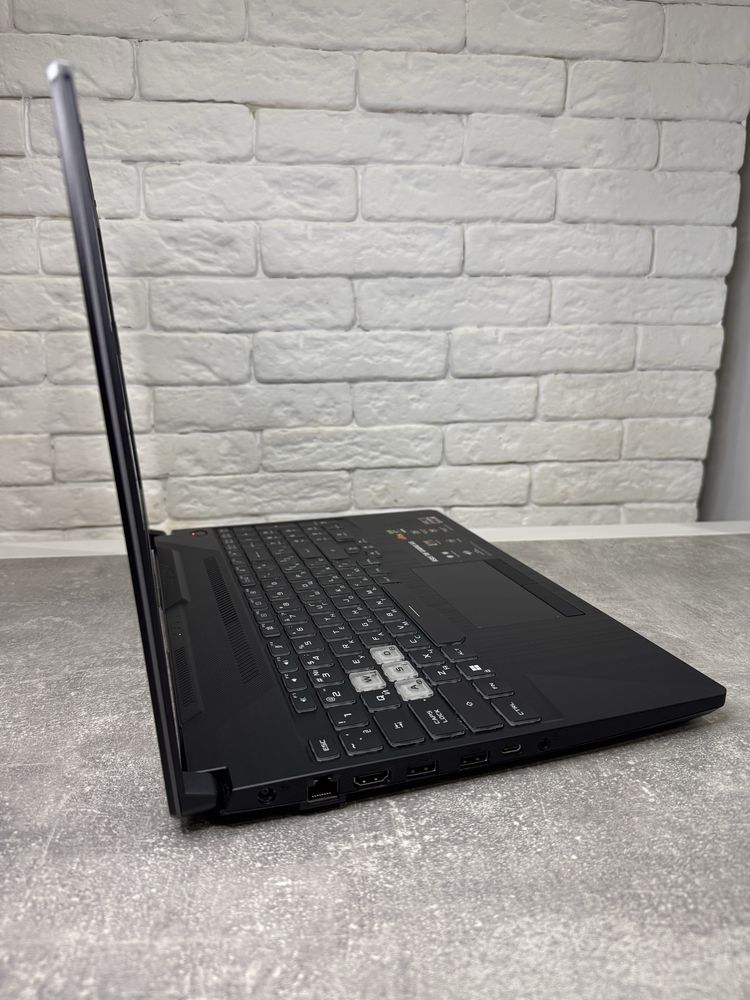 Ігровий ноутбук Asus Tuf Gaming A15 7535HS/16GbDDR5/SSD512/RTX3050 4Gb