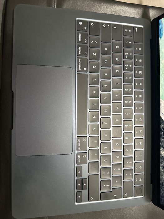 Mac book Air M3 APPLE