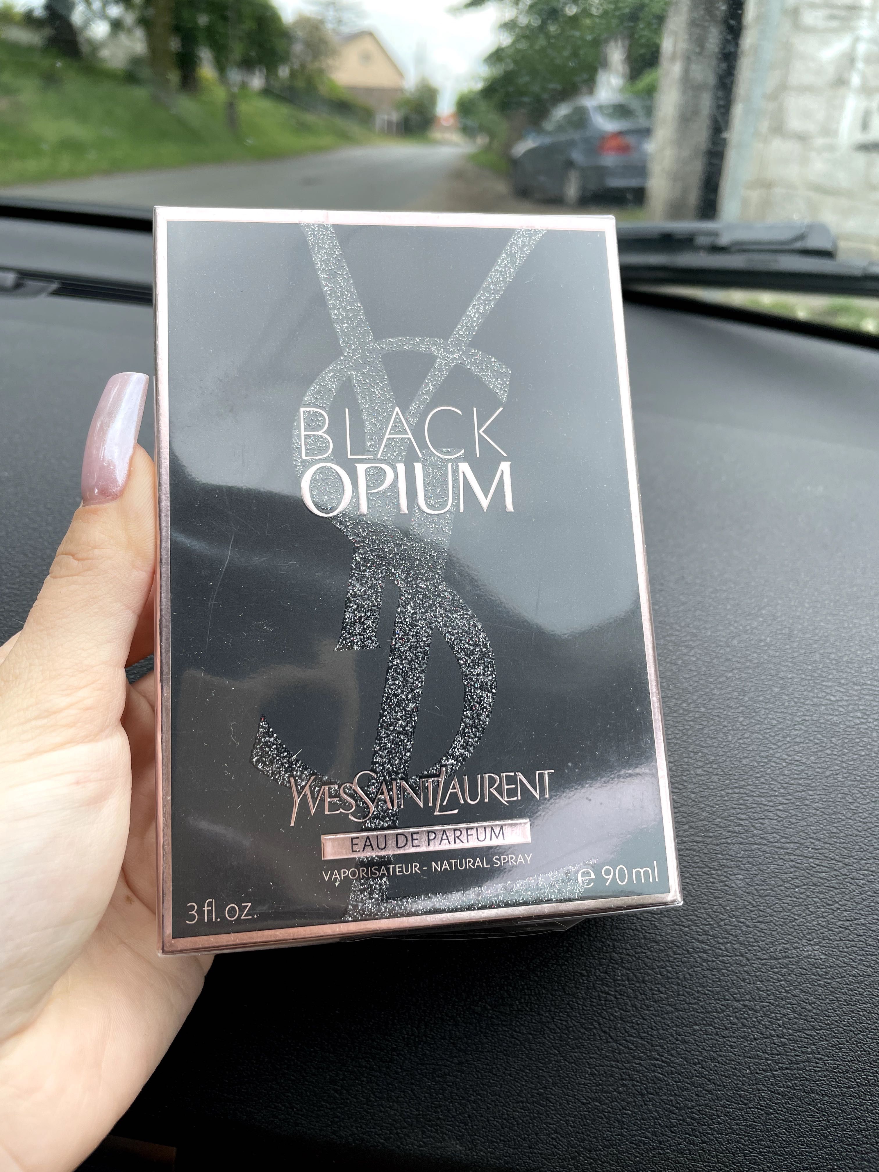 Perfumy YVES SAINT LAURENT Black Opium