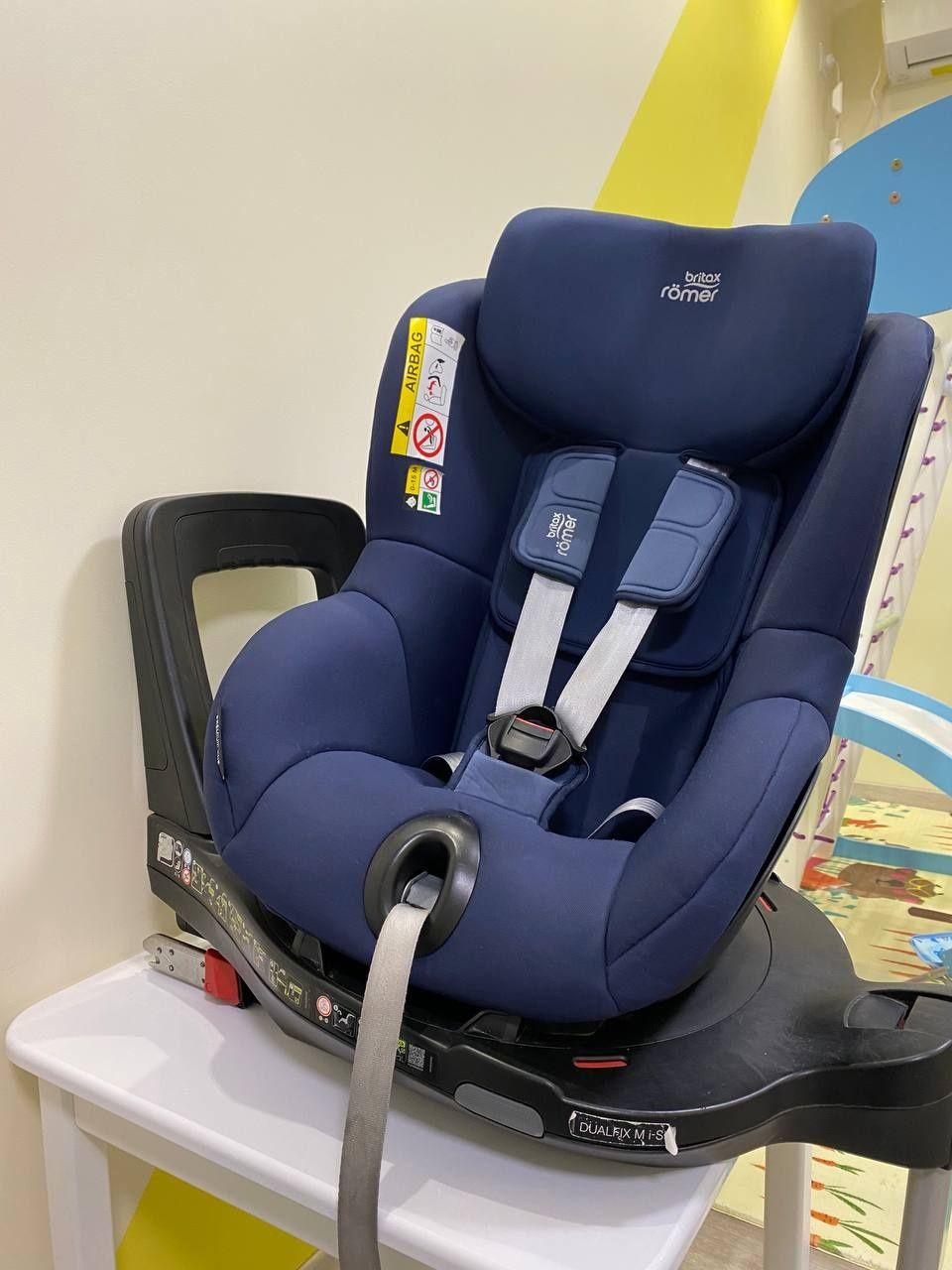 Автокресло britax römer dualfix m i-size