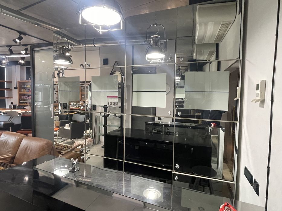 Продам стильный итальянский шкаф