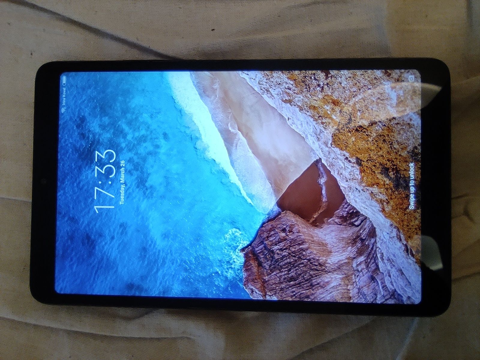 Продам планшет Xiaomi Mi Pad 4 3/32 Гб.