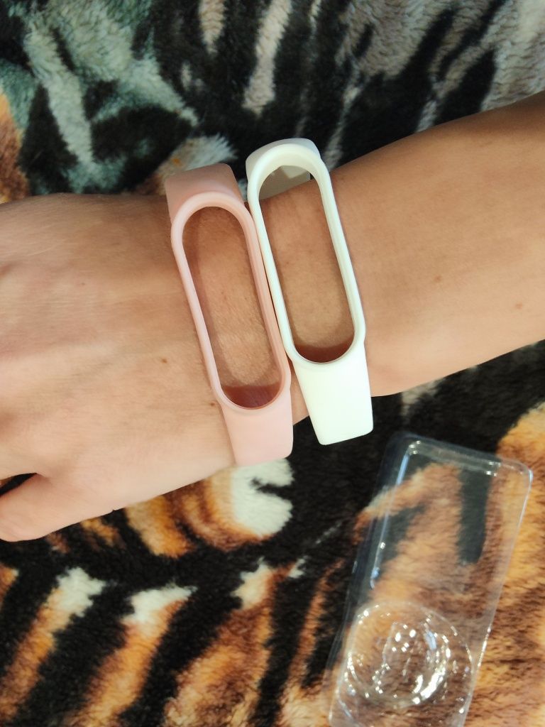 Dwie opaski na zegarek Smart Band M6 nowe