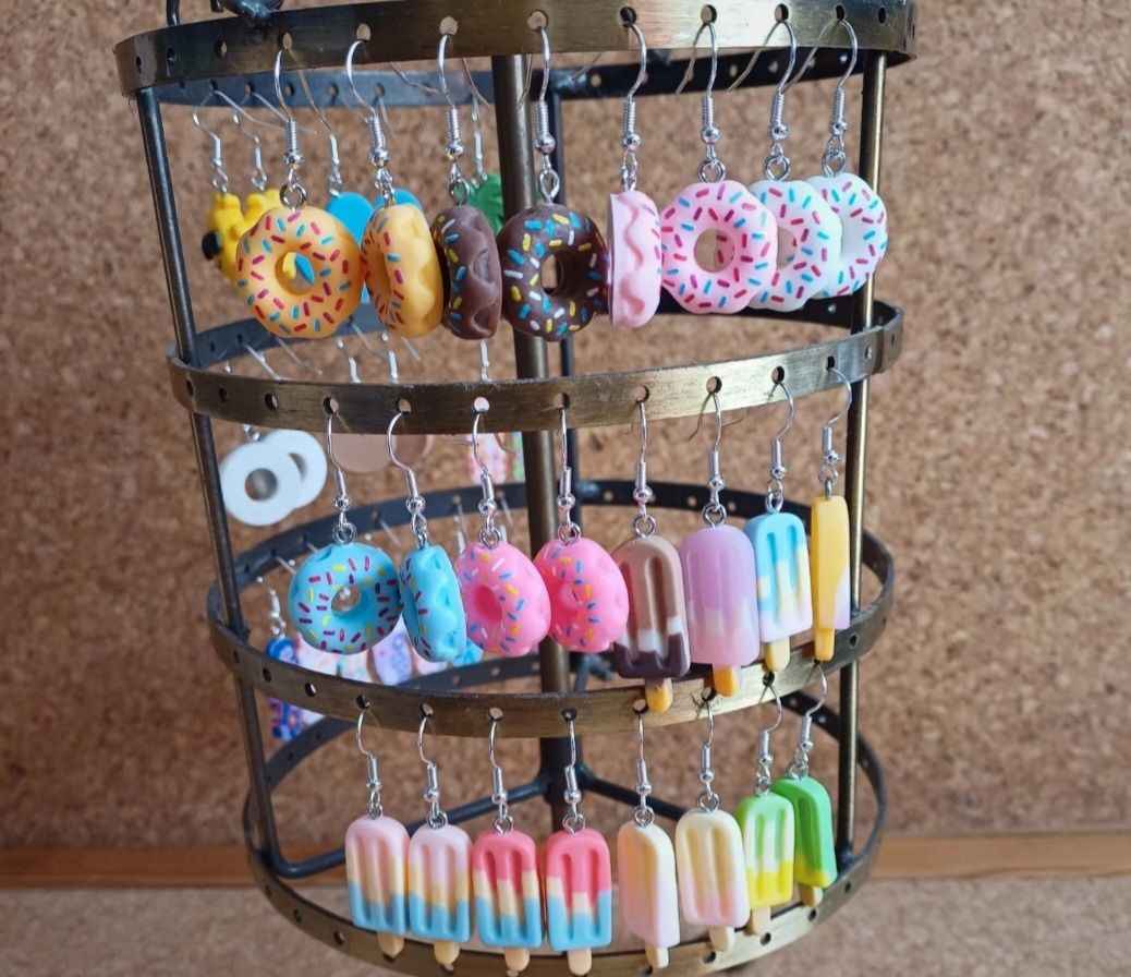Brincos divertidos novos.  Cada 2,20€