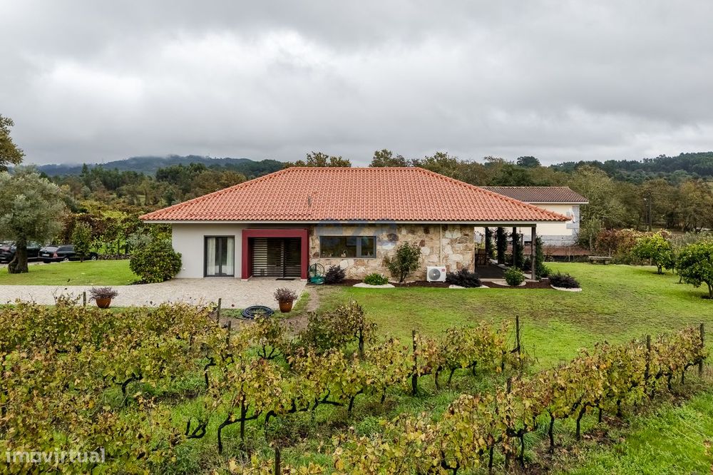 Moradia T3 em Calvos, Póvoa de Lanhoso.