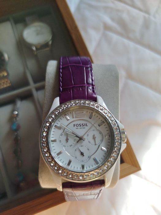 Продам часы Fossil.
