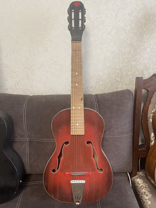 Продам гітару в хорошому стані