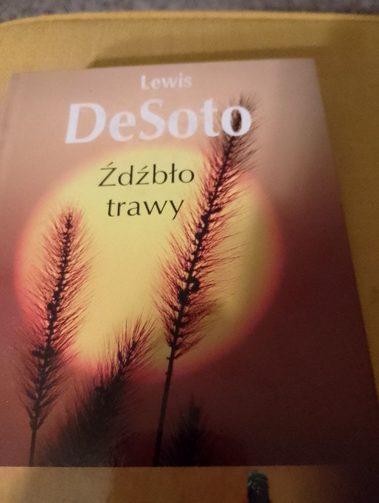 Lewis DeSoto Źdźbło trawy