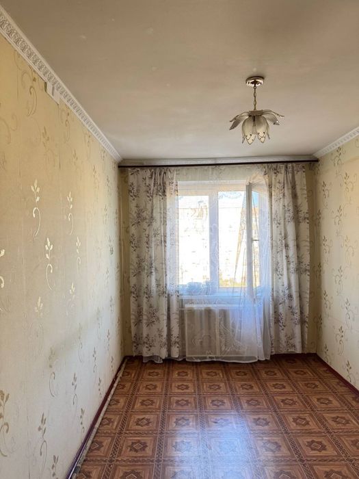 ДЗЕРЖИНКА, Гетьманська 74, 2кім.квартира  чиста, перевірена. ОСББ