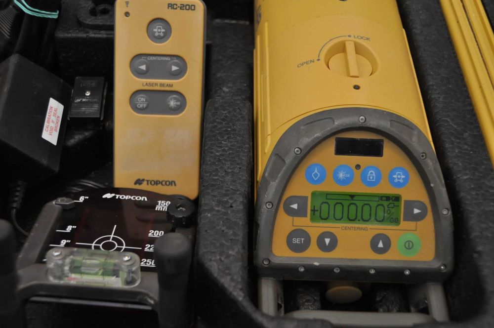 Niwelator rurowy Topcon TP-L4A TP - L4A (nie TP-L4G TP-L5 TP-L4BG )