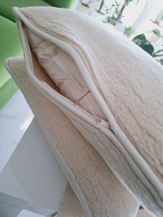 Wełniana poduszka pierze 55x35 wysoka gruba