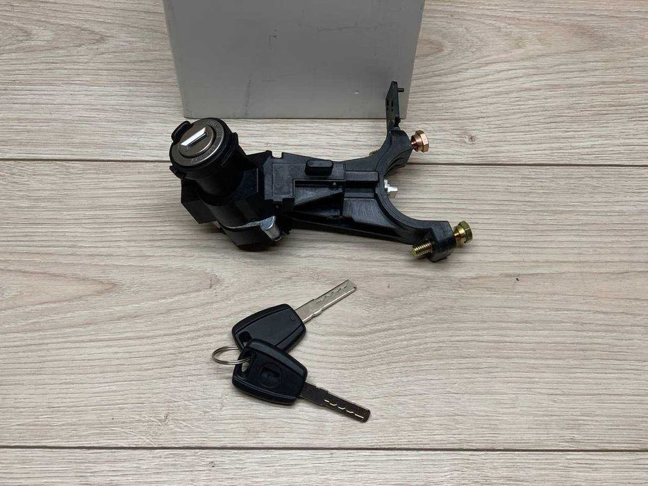 Замок запалення Фіат Добло 263 Doblo Fiorino Linea Qubo Bipper Nemo