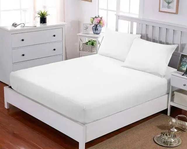 Махрове простирадло з наволочками 160х200х30 см на резинці.