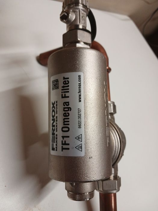Латунний магнітний фільтр (сепаратор шламу) Fernox TF1 OMEGA