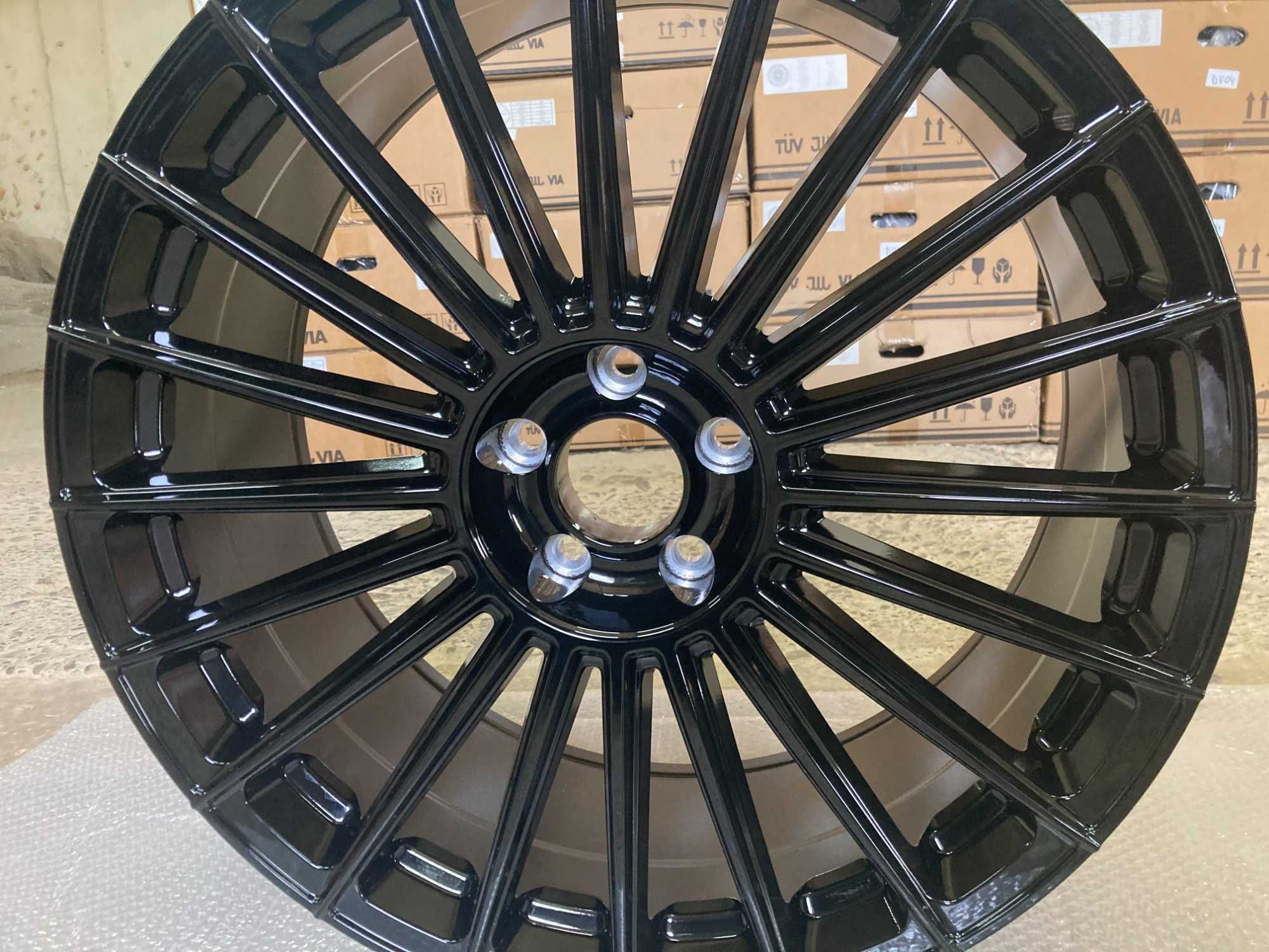 Диски одноширокие Audi/BMW Gloss Black R22 5-112/5-120