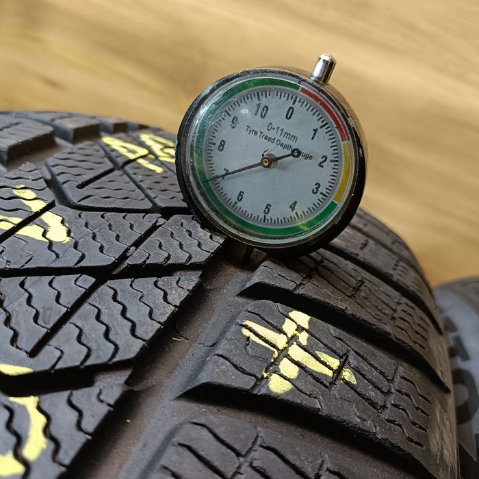 225/55r18 Pirelli Sottozero 3 AO z 2020r 7mm