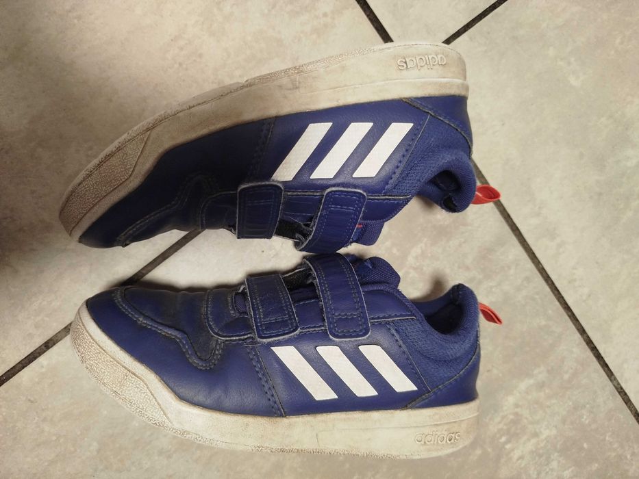 Buty adidas rozmiar 31 długość wkładki 19.5 cm
