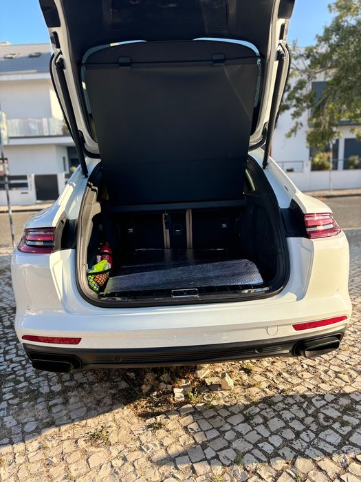 Porsche pannamera 4 e-hybrid