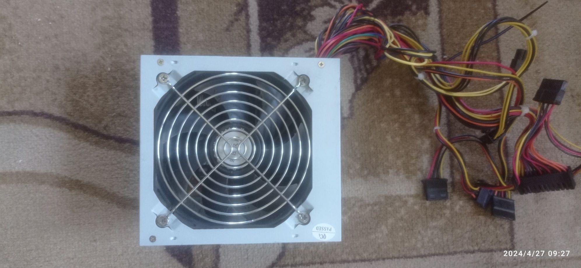 Продам два блока питания на 450w цена за шт.500гр.