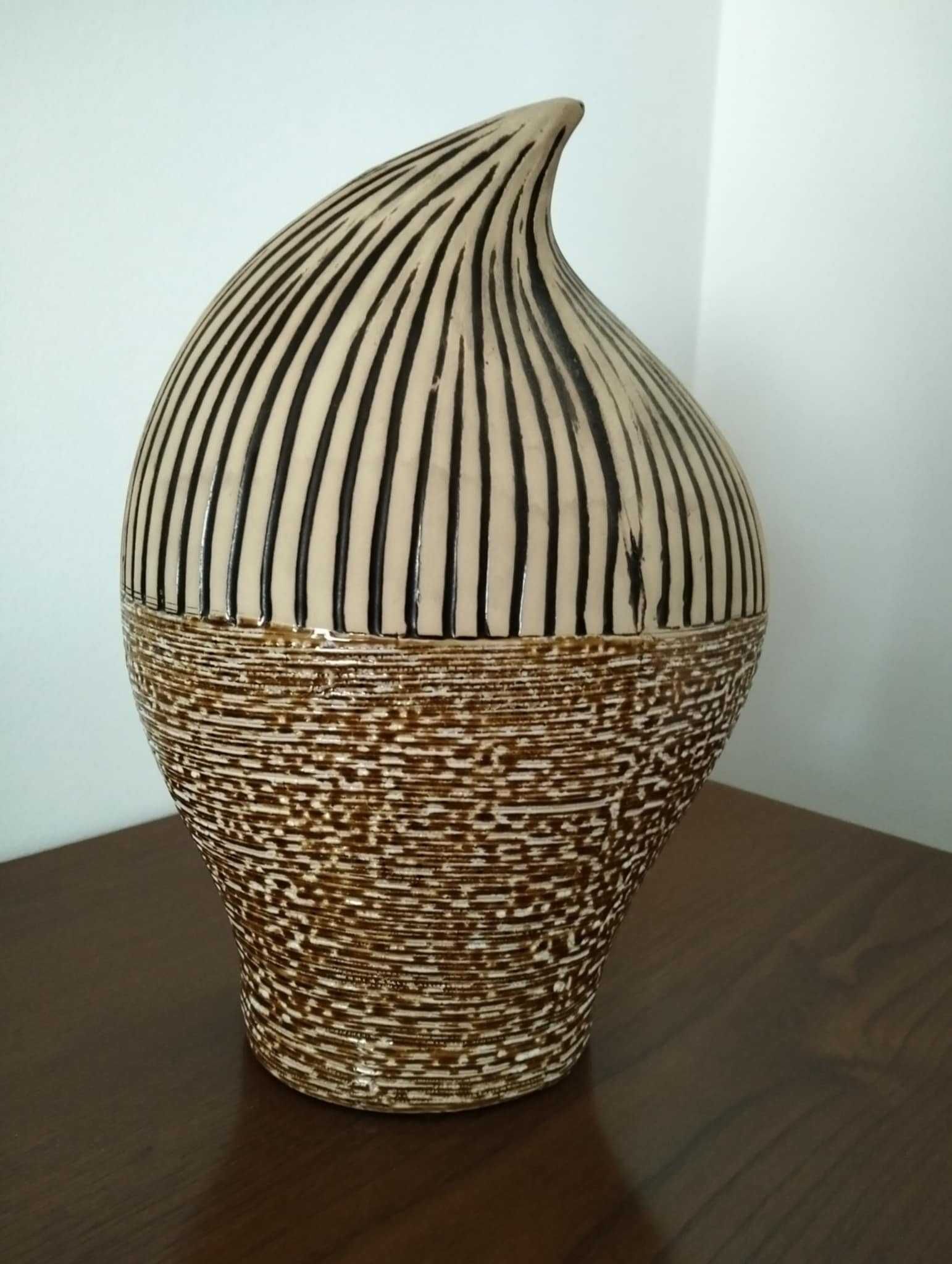 Vendo peça decorativa em cerâmica