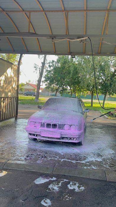 Продам машину не в плохом состоянии бмв е 34 есть куда доложить руки