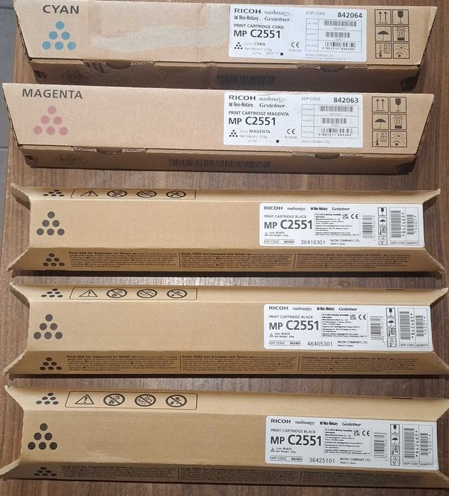 Na sprzedaż oryginalne tonery ricoh C2551 3x czarne 1x Cyan 1x Magenta