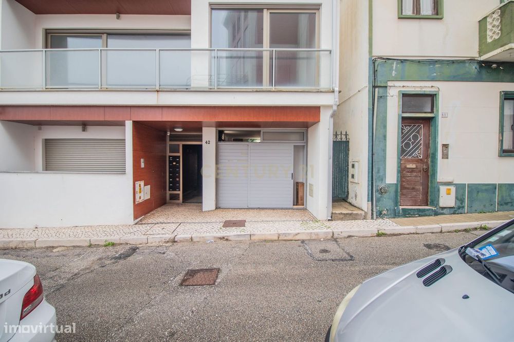 Garagem em Figueira da Foz  perto da marginal.