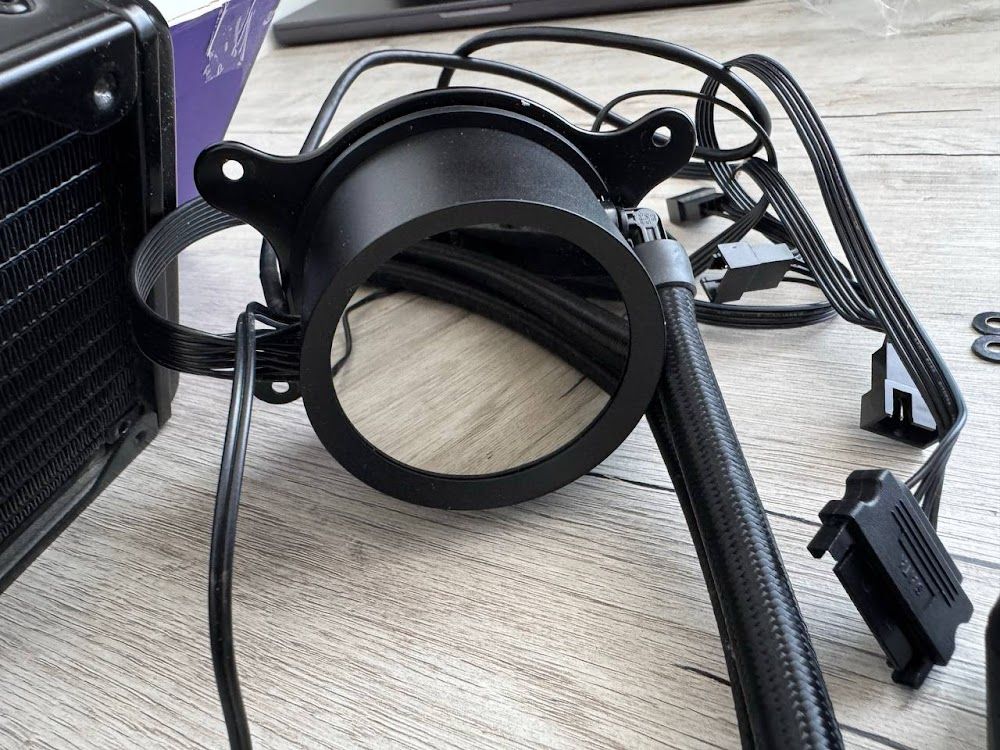 Система рідинного охолодження NZXT Kraken 240 LCD (RL-KN240-B1)