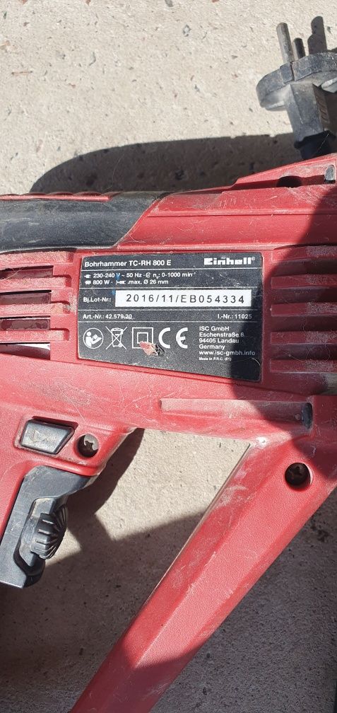 Шуруповерт та перфоратор