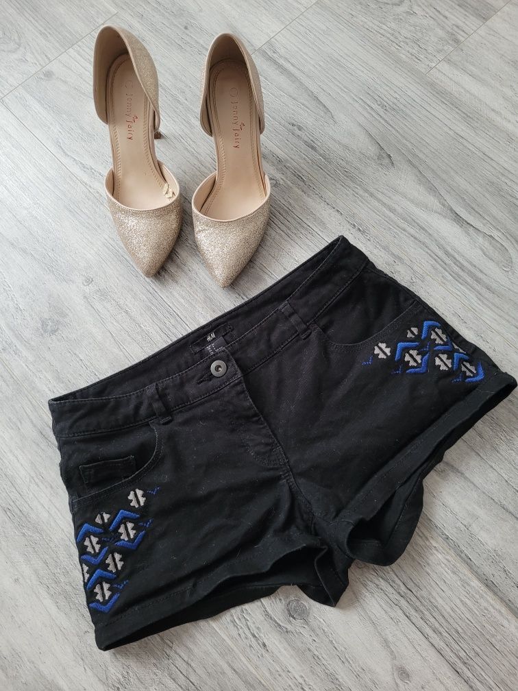 Czarne krótkie spodenki H&M boho szorty niski Stan xs 34 jeans