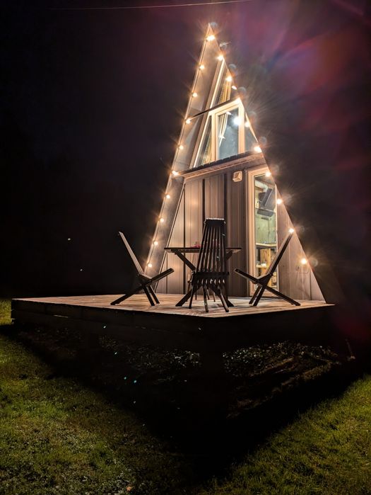 Будиночок A-frame з басейном в центрі Славська