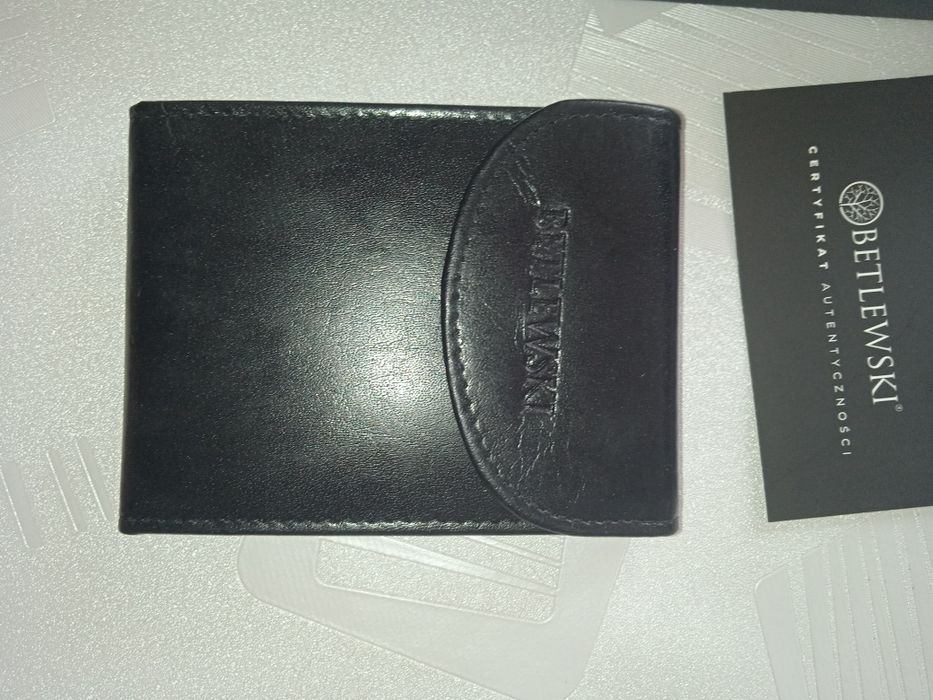 Продам визитницу