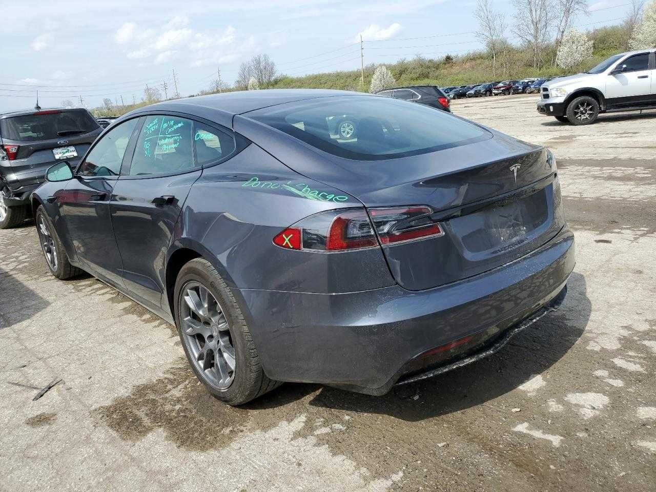 Tesla Model S 2021