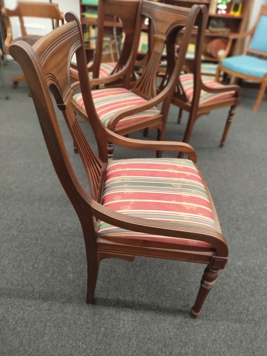 Conjunto de cadeiras sala