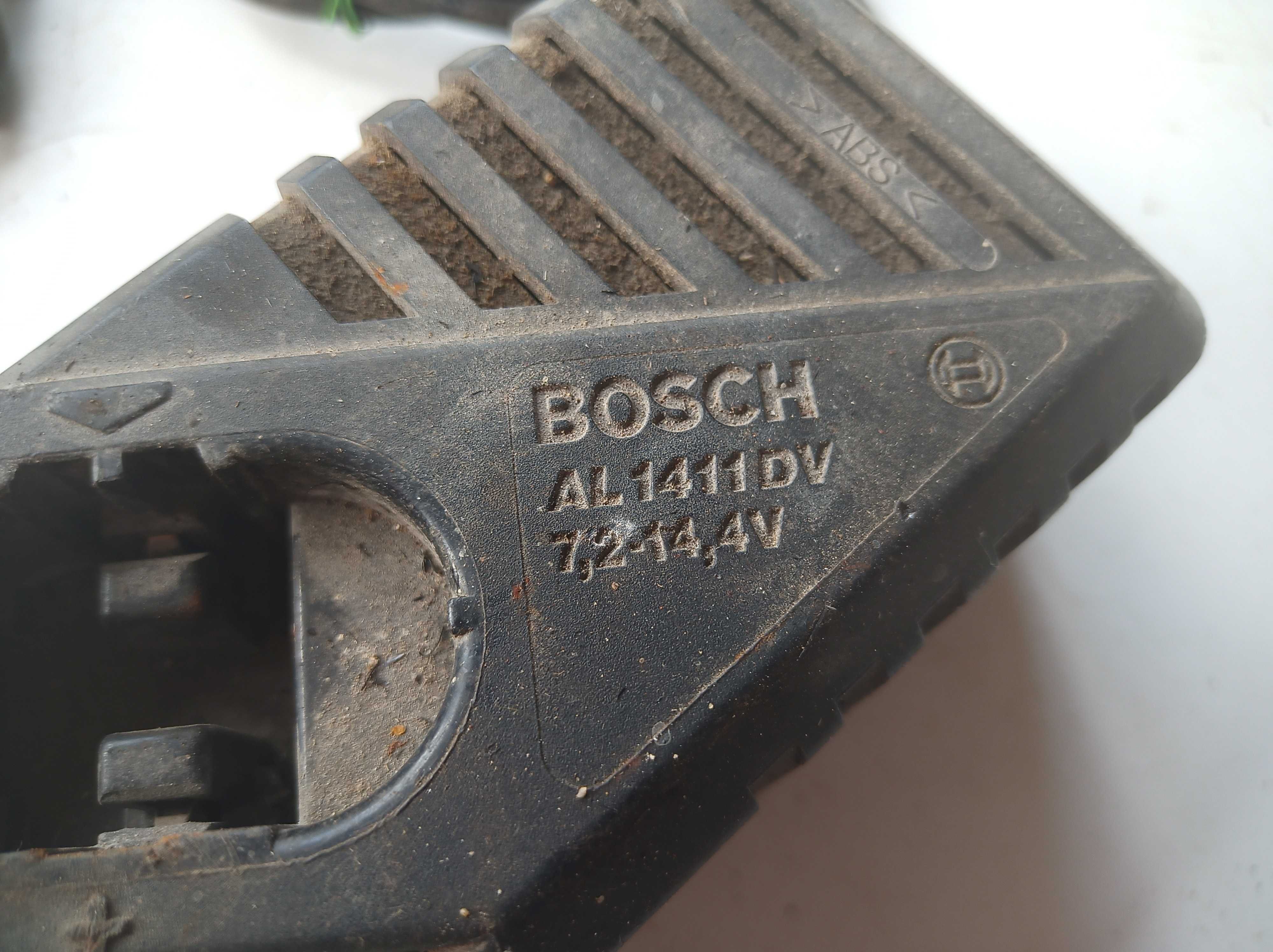 Ładowarka do akumulatorów Bosch GSR AL1411DV 7.2-14.4 oryginalna