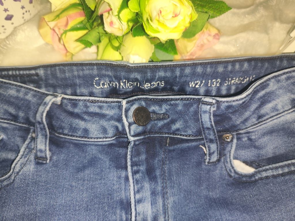 Jeansy Calvin Klein rozmiar z metki 27/33 W27L32