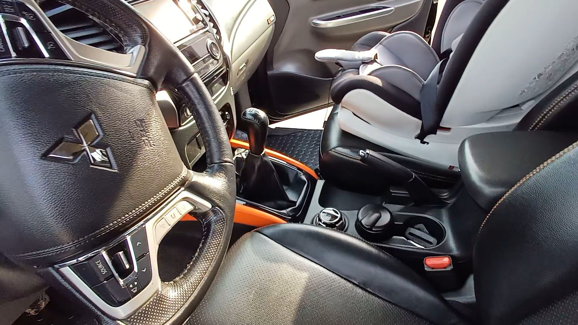 Mitsubishi l200 strakar