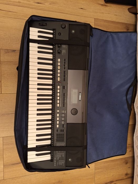 Keyboard Yamaha PSR E 433.
