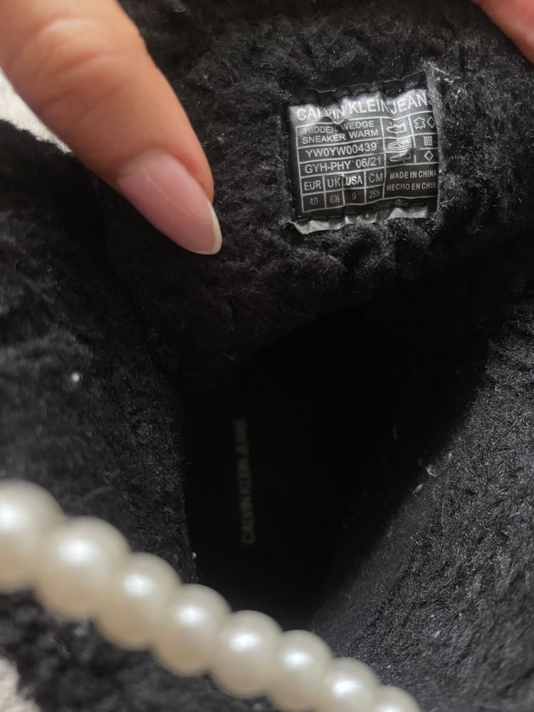 Botki na koturnie skora zamsz calvin Klein 40