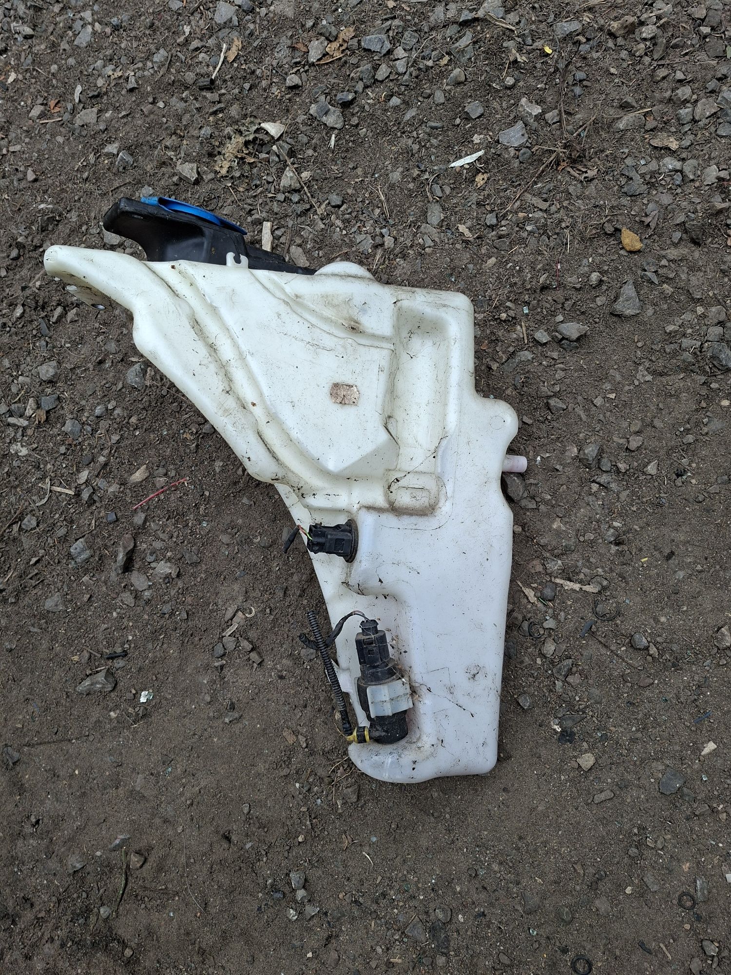 Zbiorniczek spryskiwaczy audi a4 b8 a5