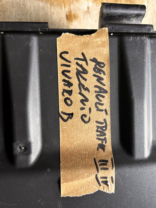 ZESTAW NAPRAWCZY koła zapasowego  lewarek Trafic III Vivaro B Talento